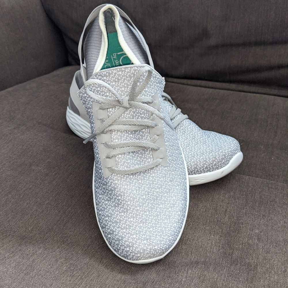 You by sketchers walk 9